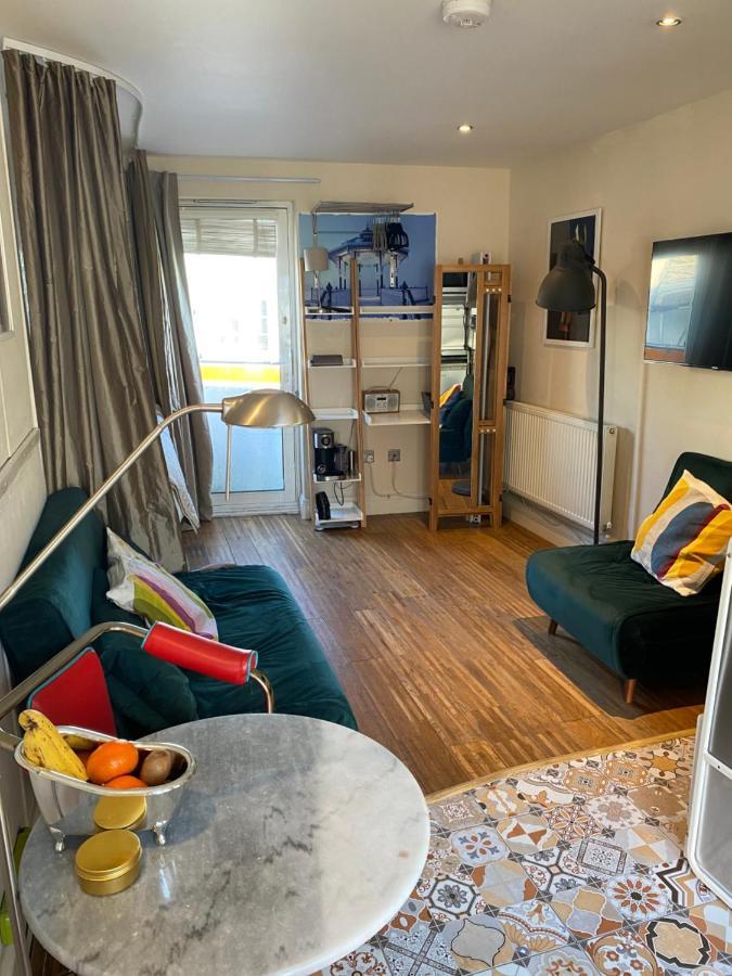 Little Brighton Beach Apartments - Also Separate Spa Cabin And Watersports エクステリア 写真