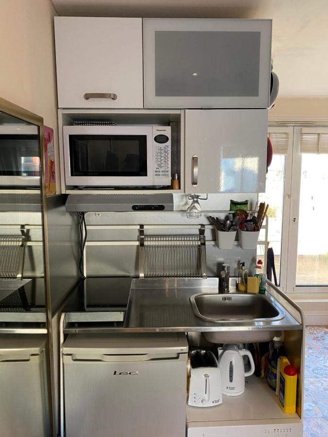 Little Brighton Beach Apartments - Also Separate Spa Cabin And Watersports エクステリア 写真