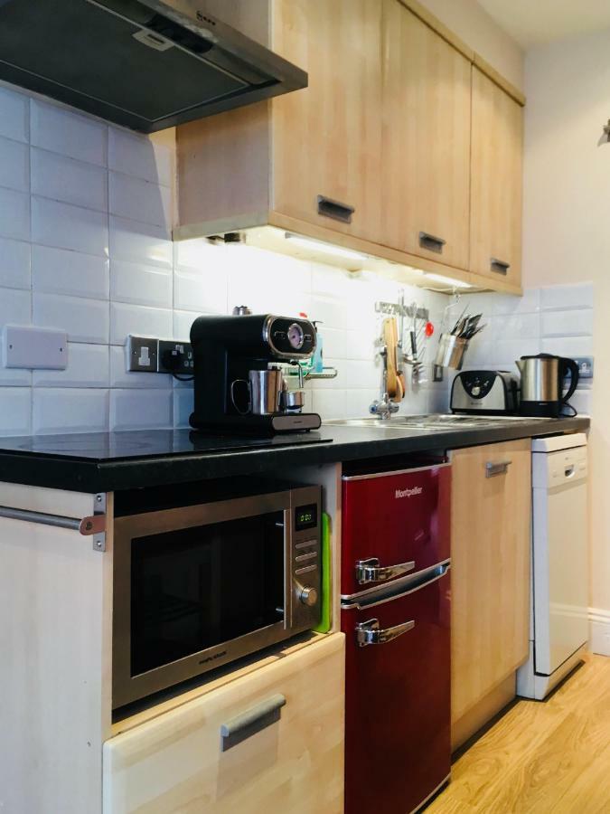 Little Brighton Beach Apartments - Also Separate Spa Cabin And Watersports エクステリア 写真