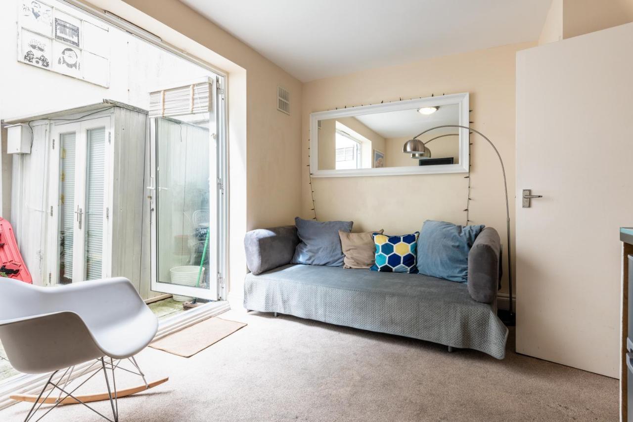 Little Brighton Beach Apartments - Also Separate Spa Cabin And Watersports エクステリア 写真